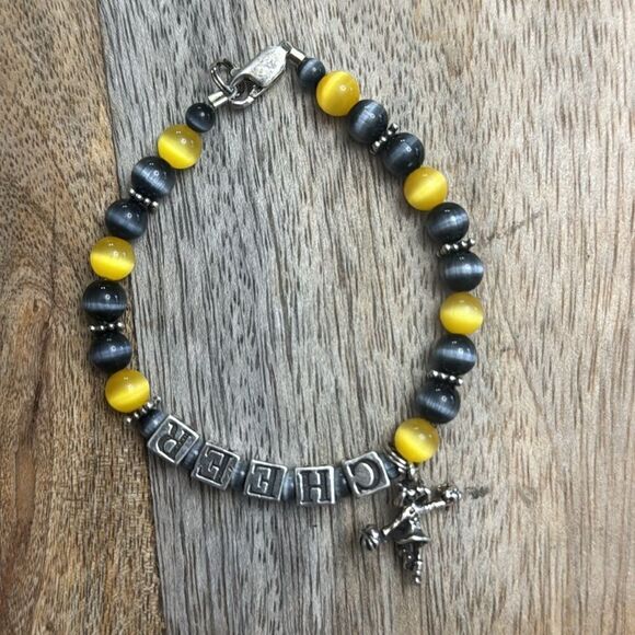 Cheer Themed Beaded Bracelet 7” - Picture 2 of 3